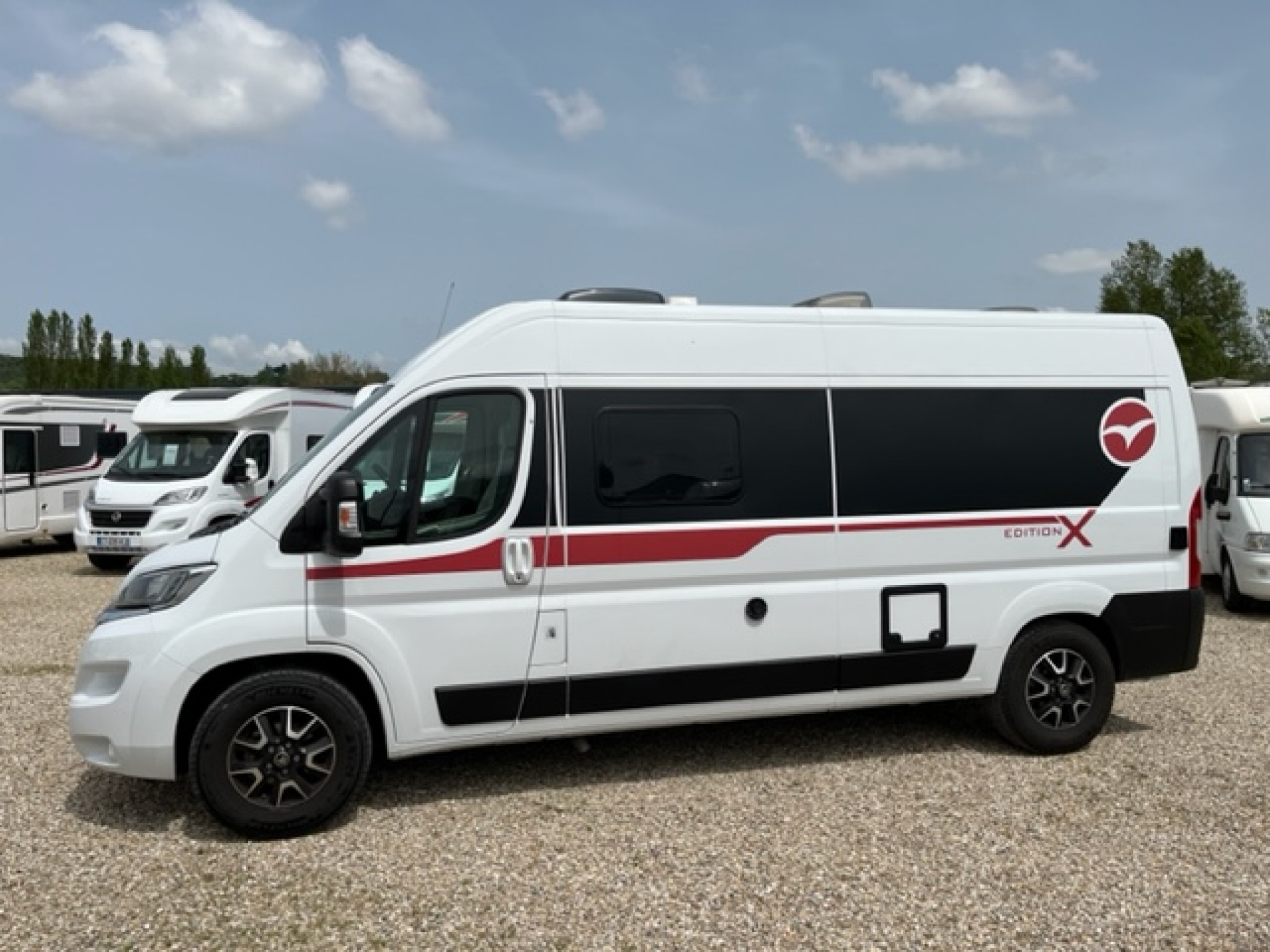 39655-05-2048.jpg