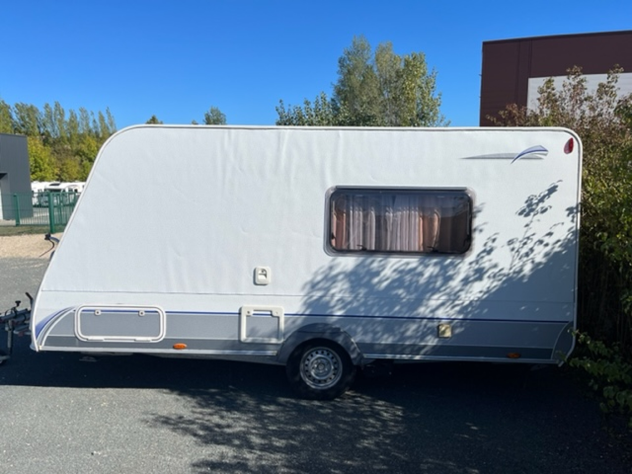 40736-05-2048.jpg
