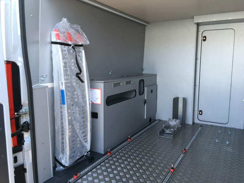 42070-05-2048.jpg